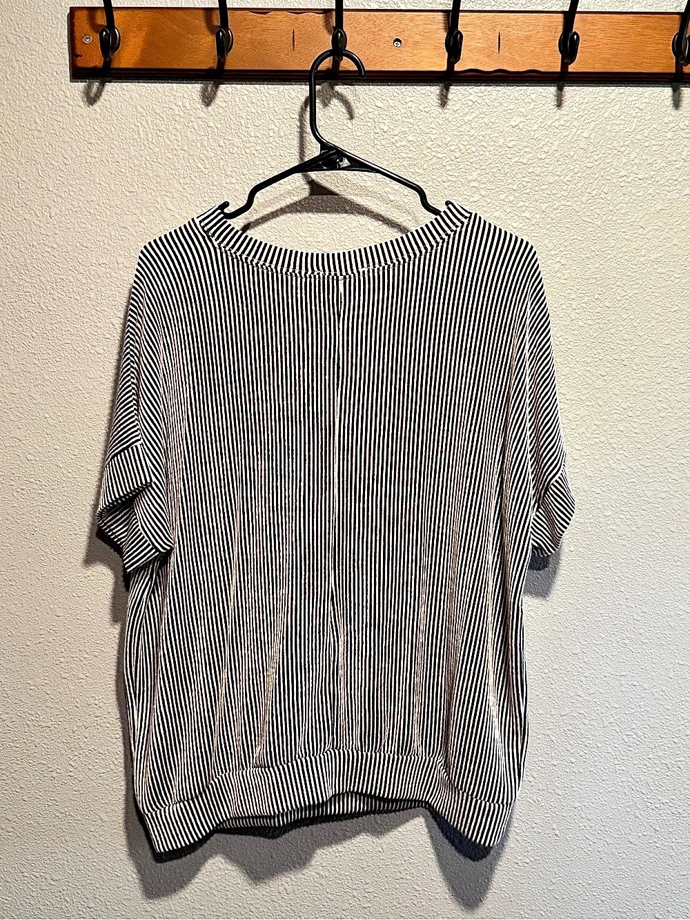 ZENANA Striped Contrast Trim Banded Bottom Top Black & White Medium